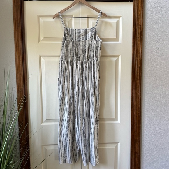 Old Navy Linen Blend Geometric Stripe Cami Wide Leg Cropped Jumpsuit size Medium - Picture 4 of 12